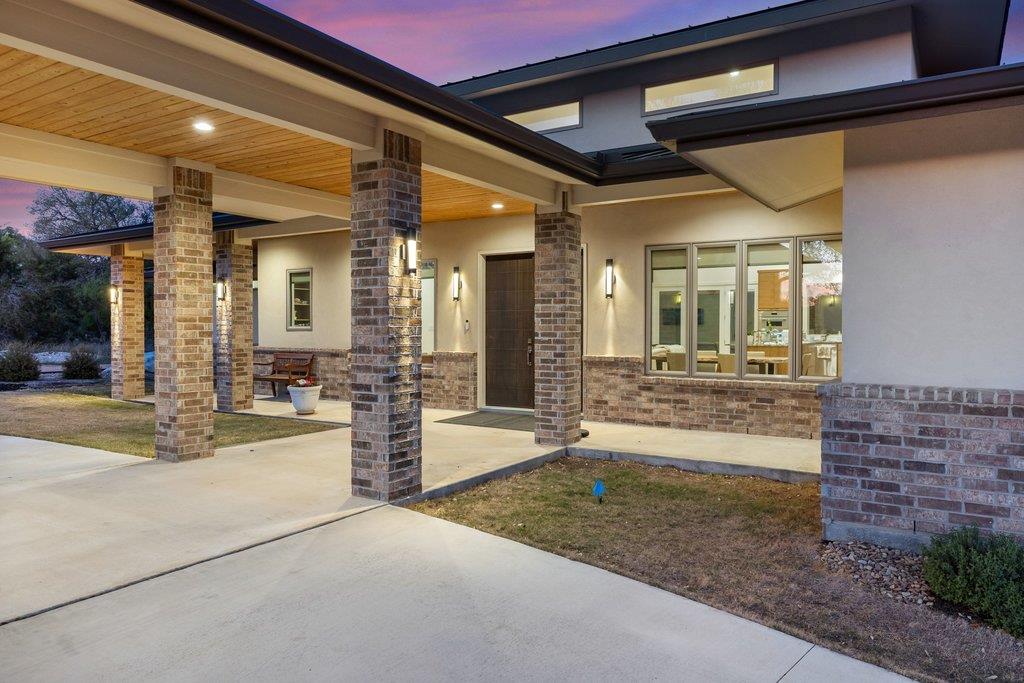 405 Spicewood Trails DR