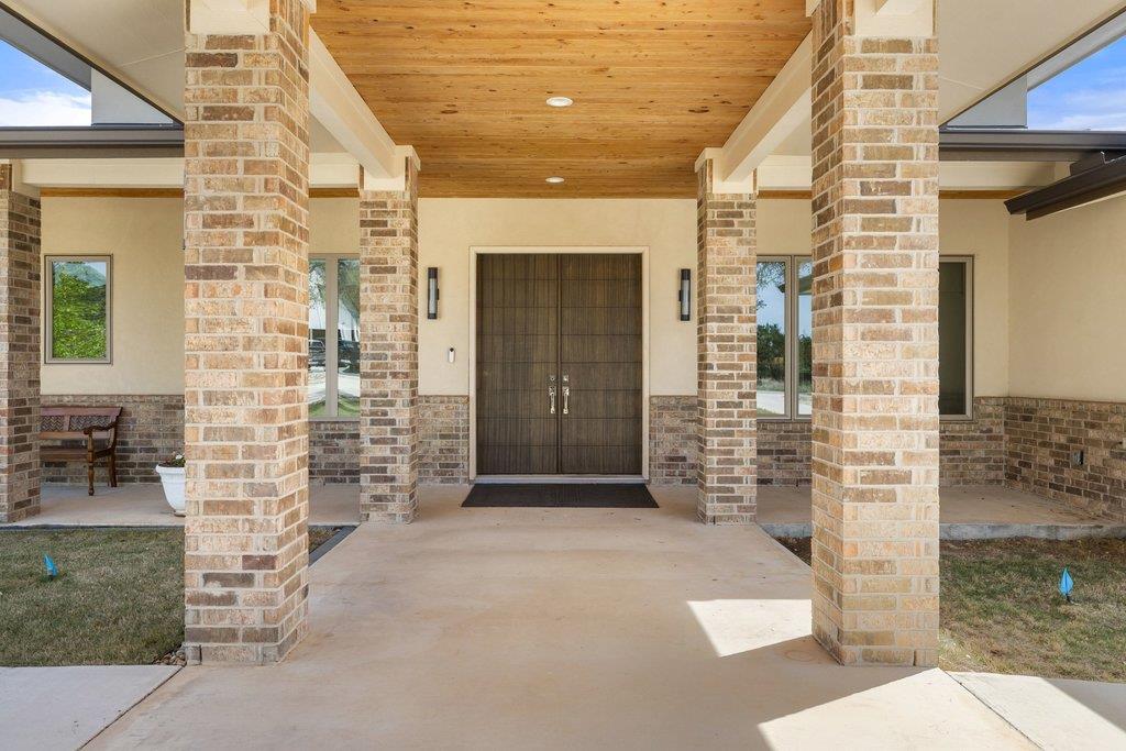 405 Spicewood Trails DR