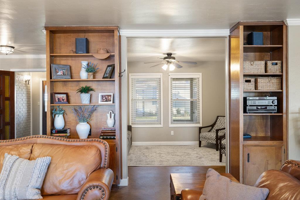 1922 Purple Sage LN