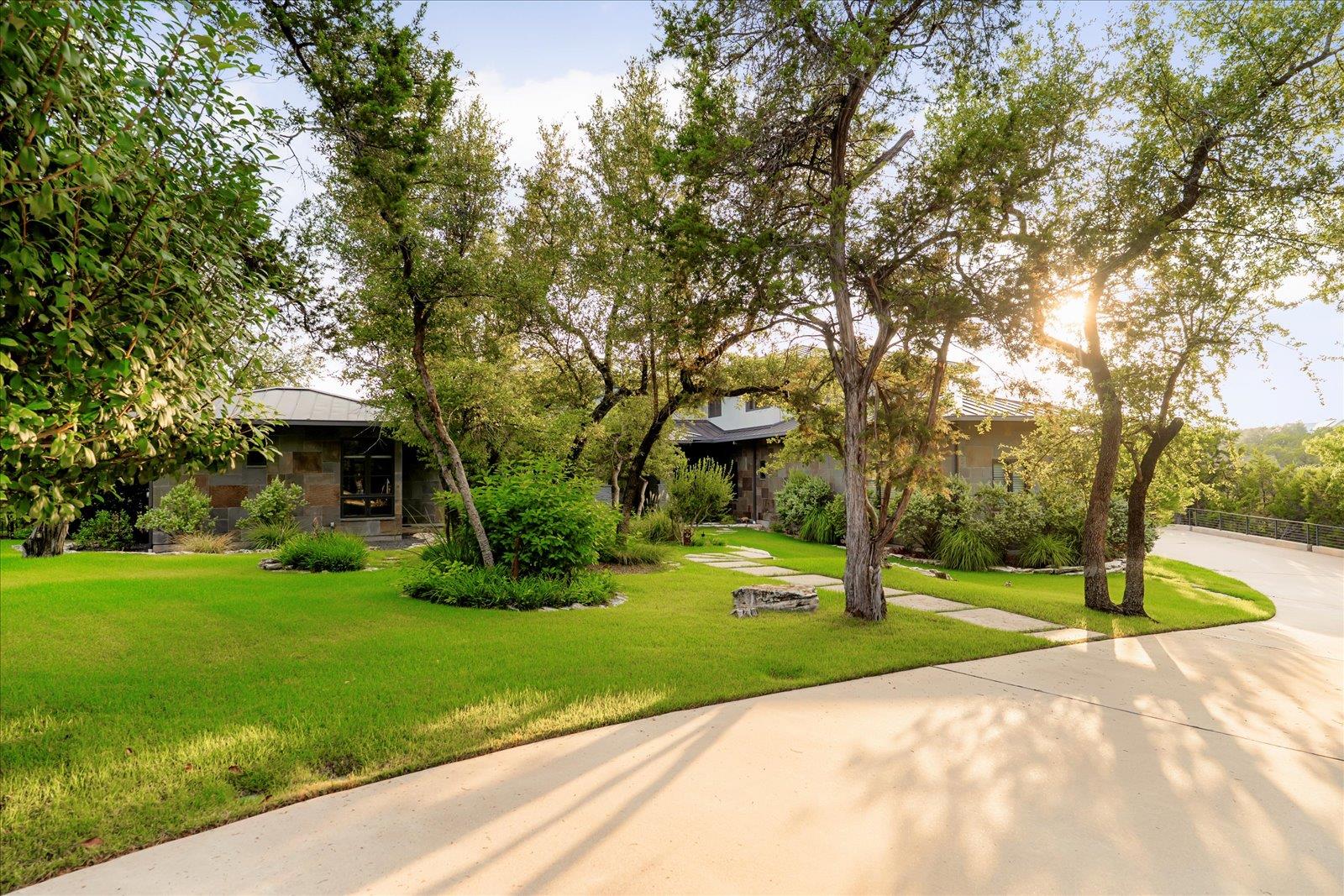 702 Crystal Mountain DR