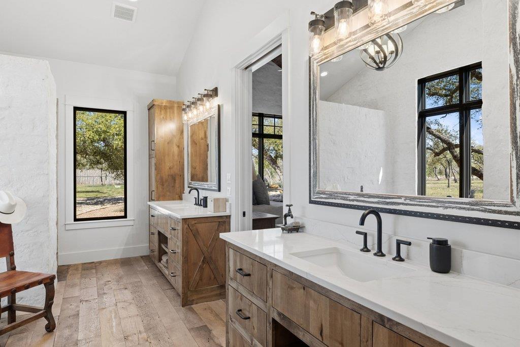 1660 Windmill Run RD