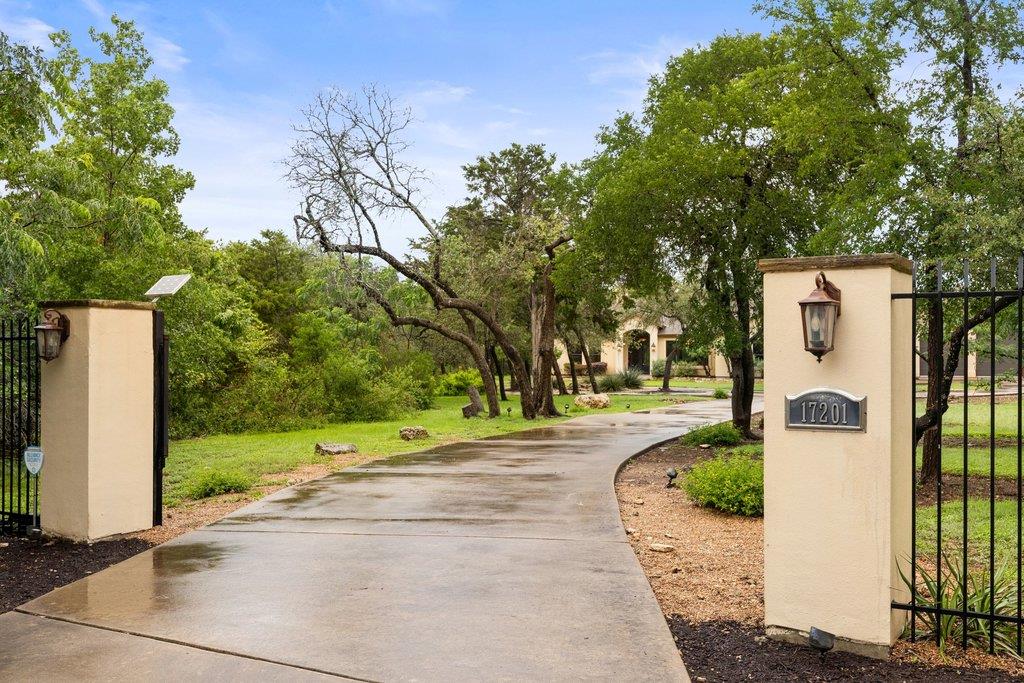 17201 Rocky Ridge RD