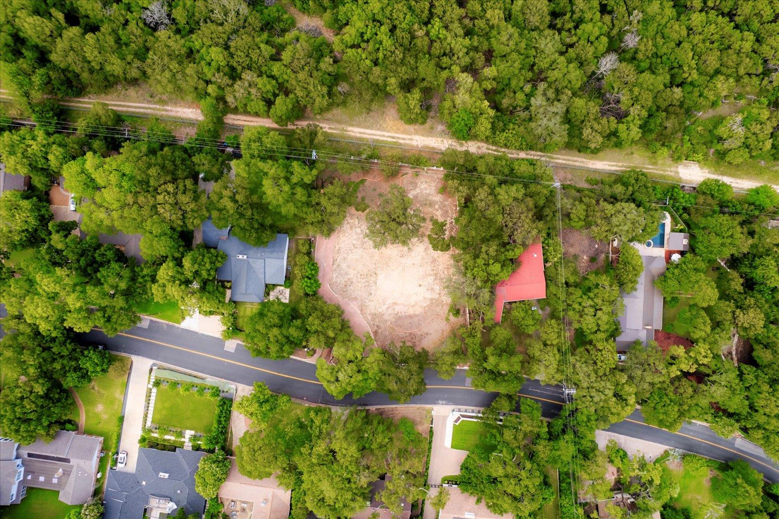 3917 Balcones DR