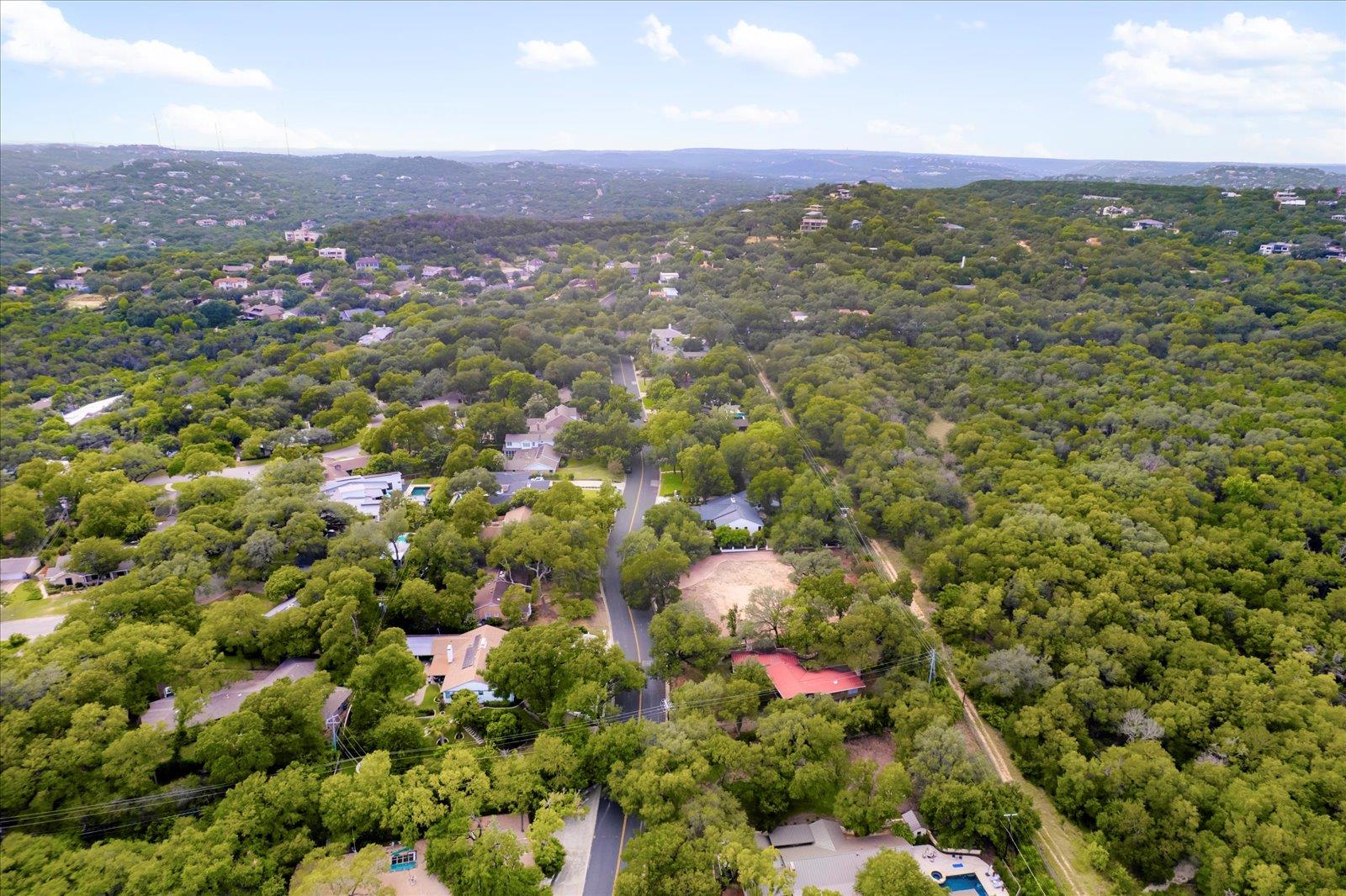 3917 Balcones DR