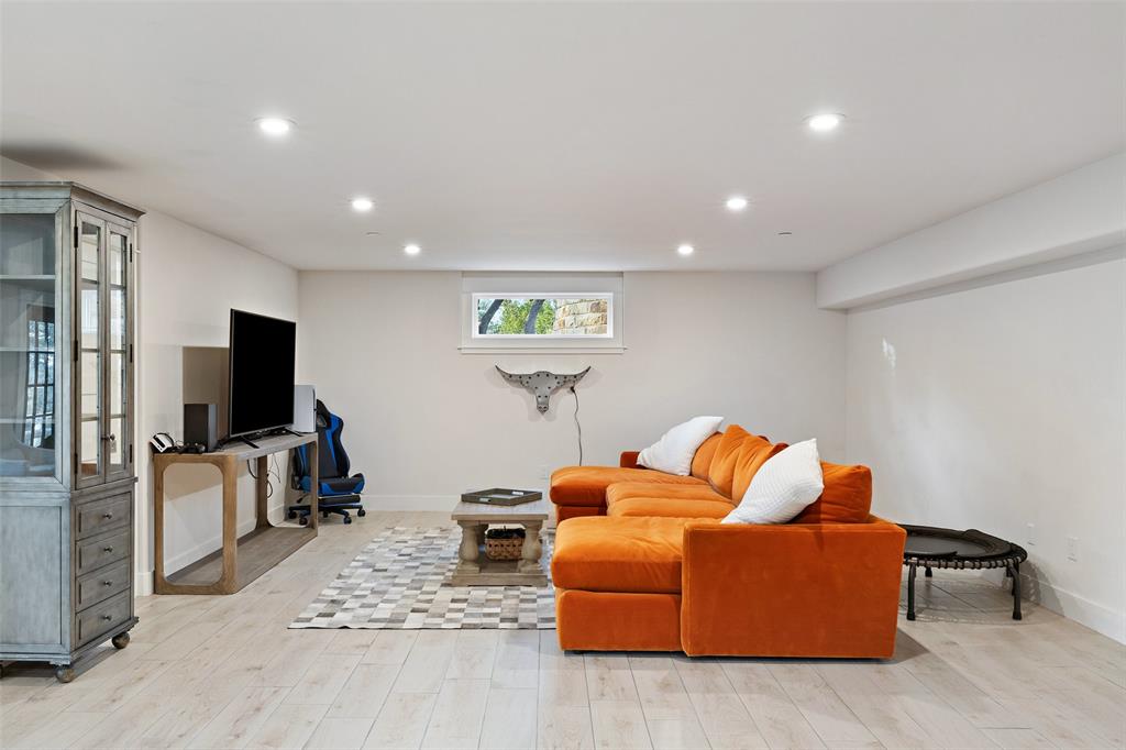 17029 Whispering Breeze DR