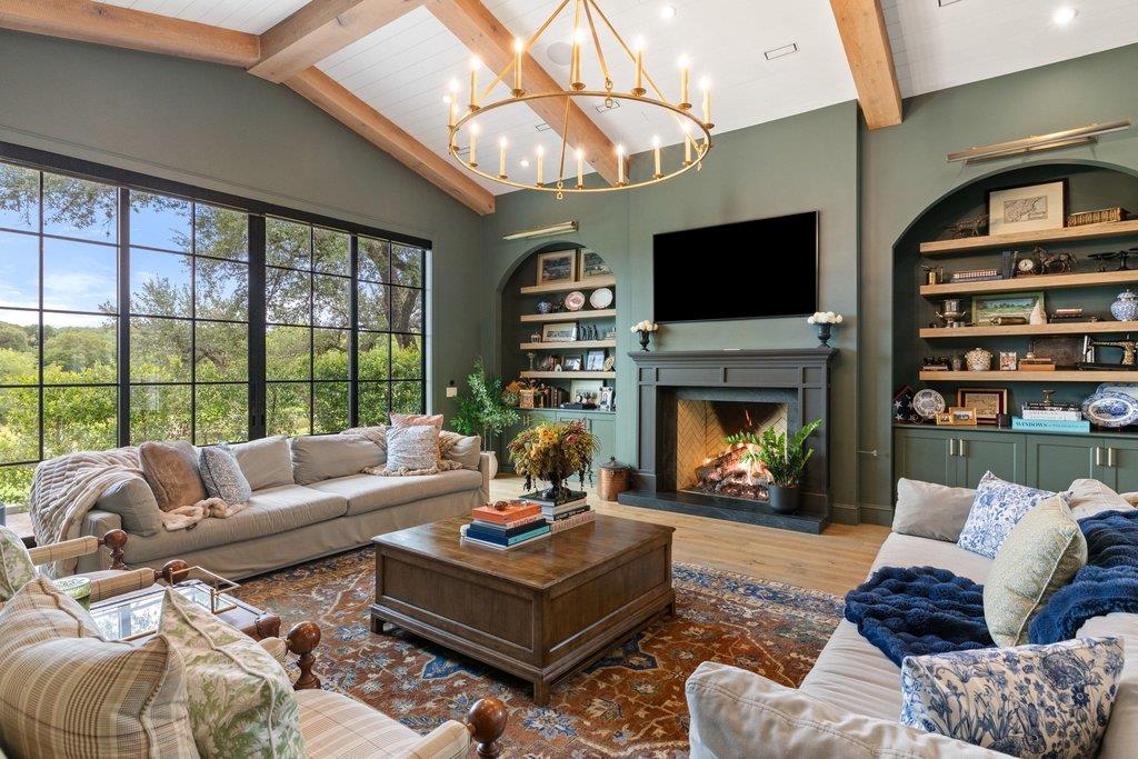 28 Club Estates PKWY