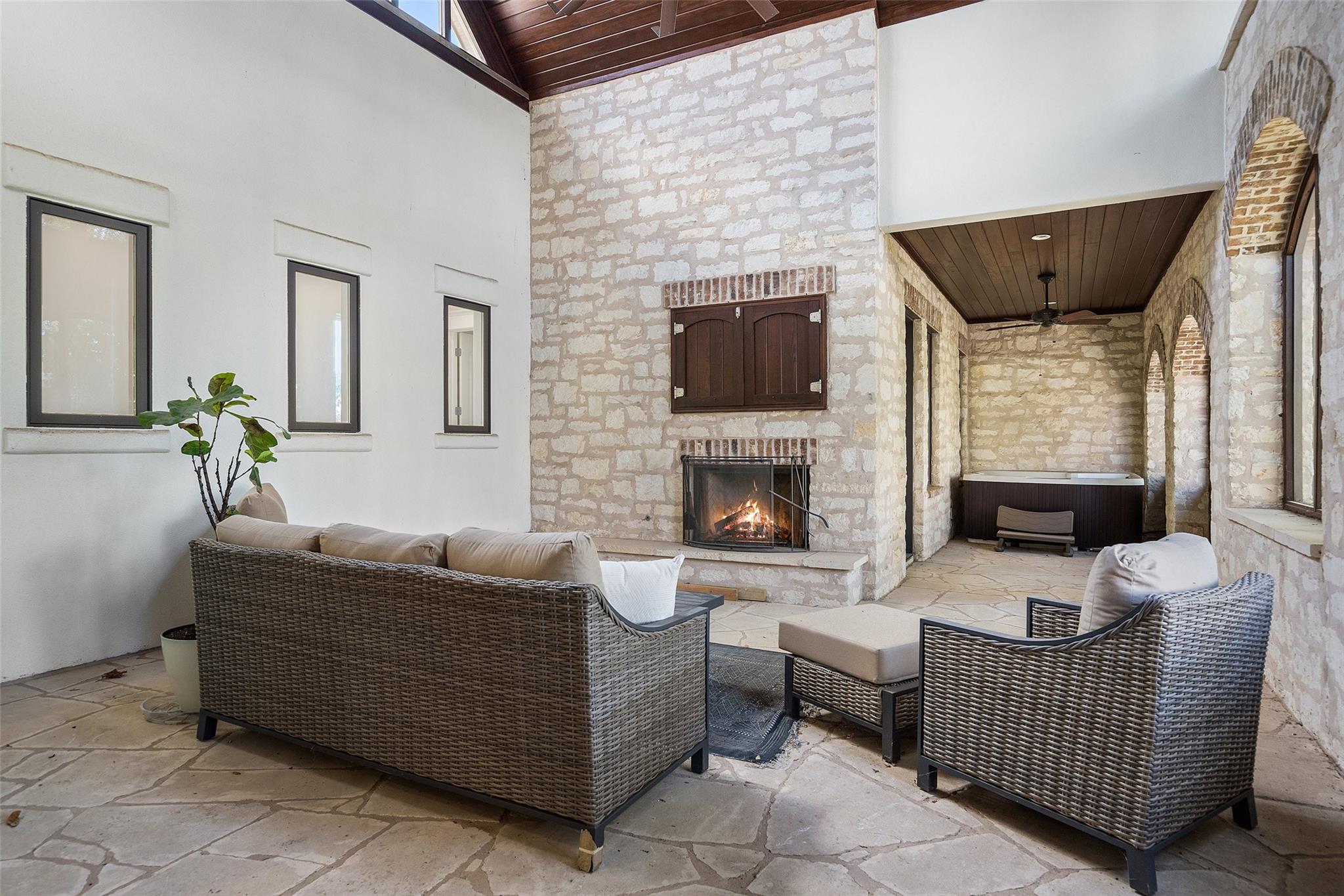 16400 Hamilton Pool RD