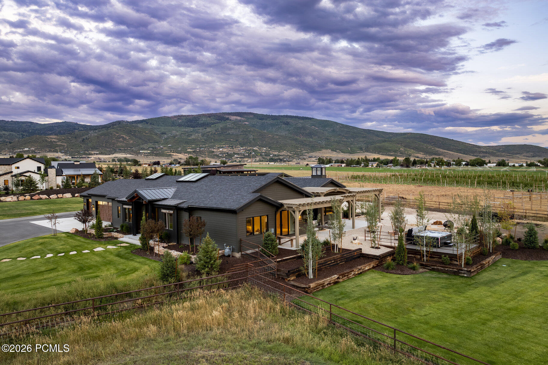 307 W Lazy Acres Lane