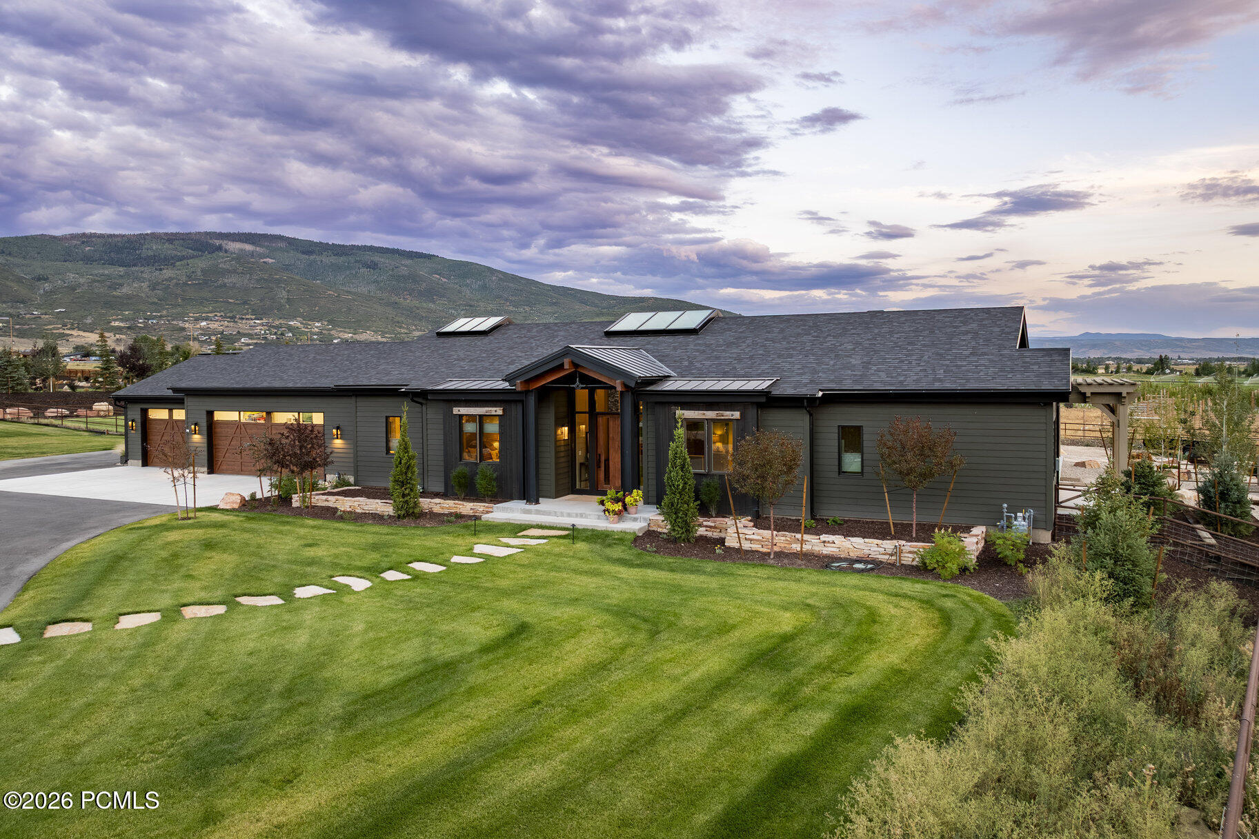 307 W Lazy Acres Lane