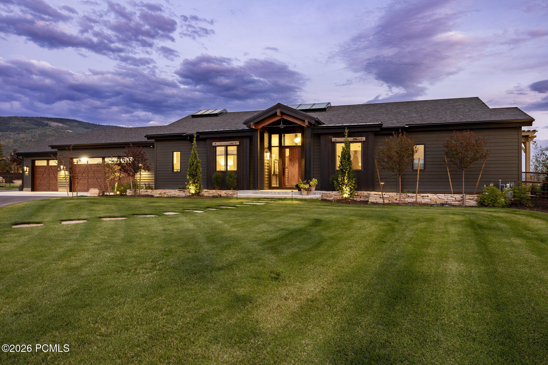 307 W Lazy Acres Lane