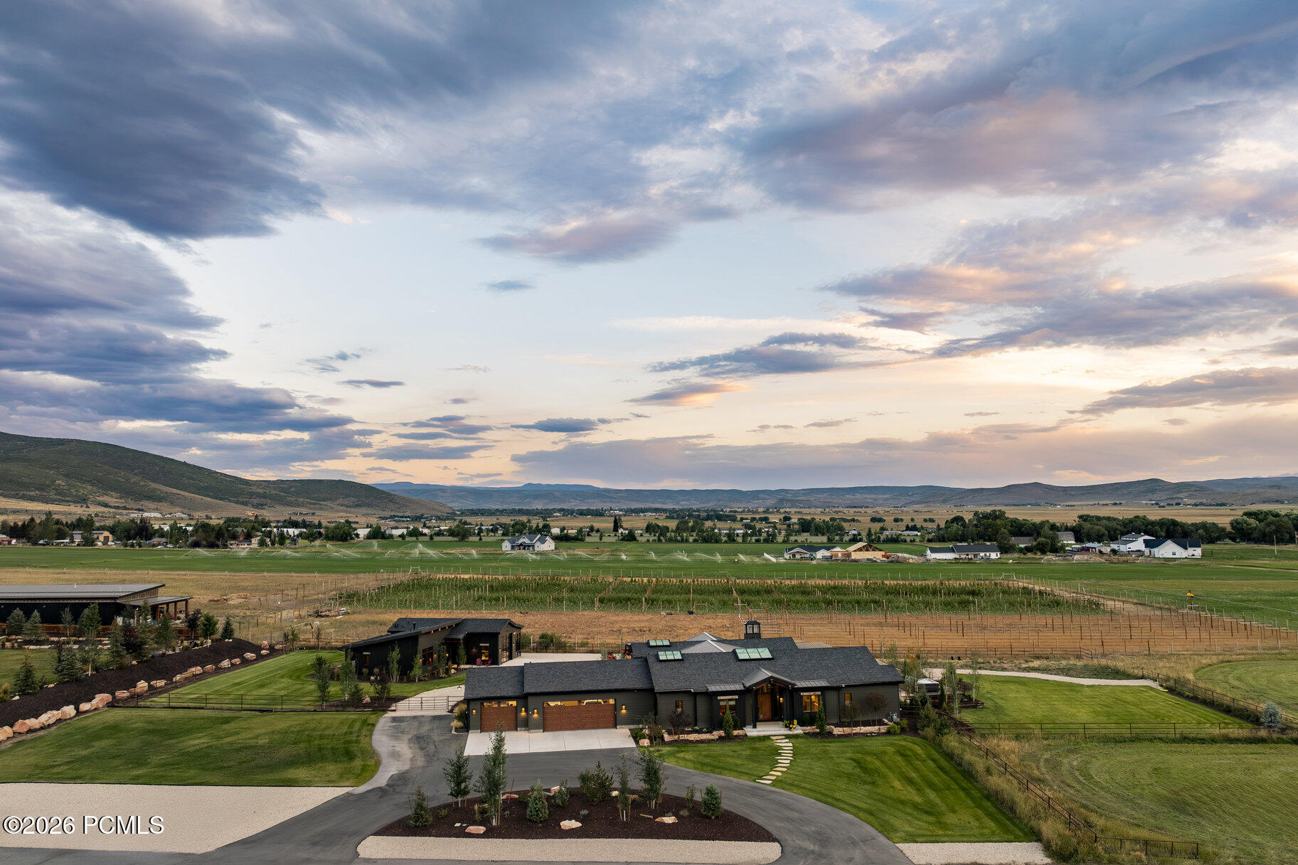 307 W Lazy Acres Lane