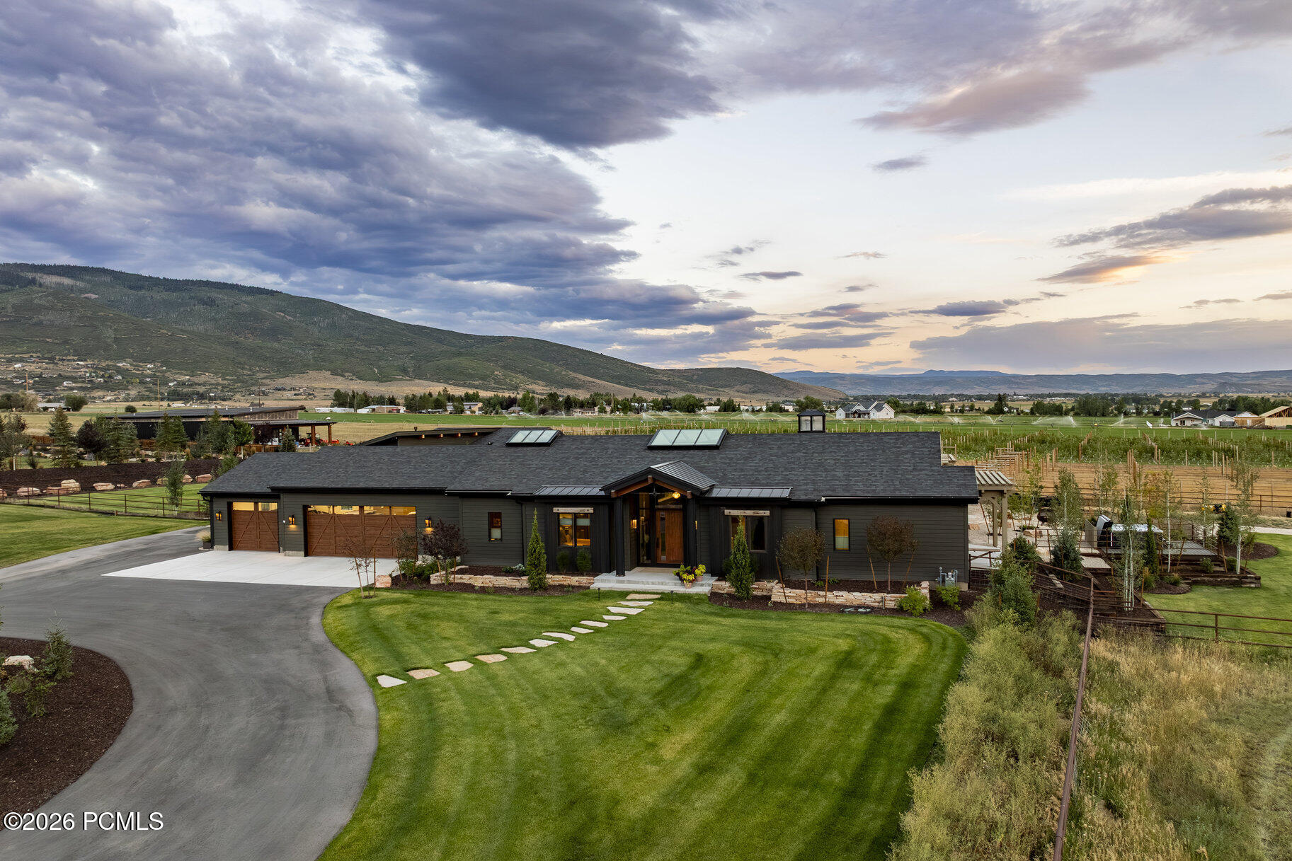 307 W Lazy Acres Lane