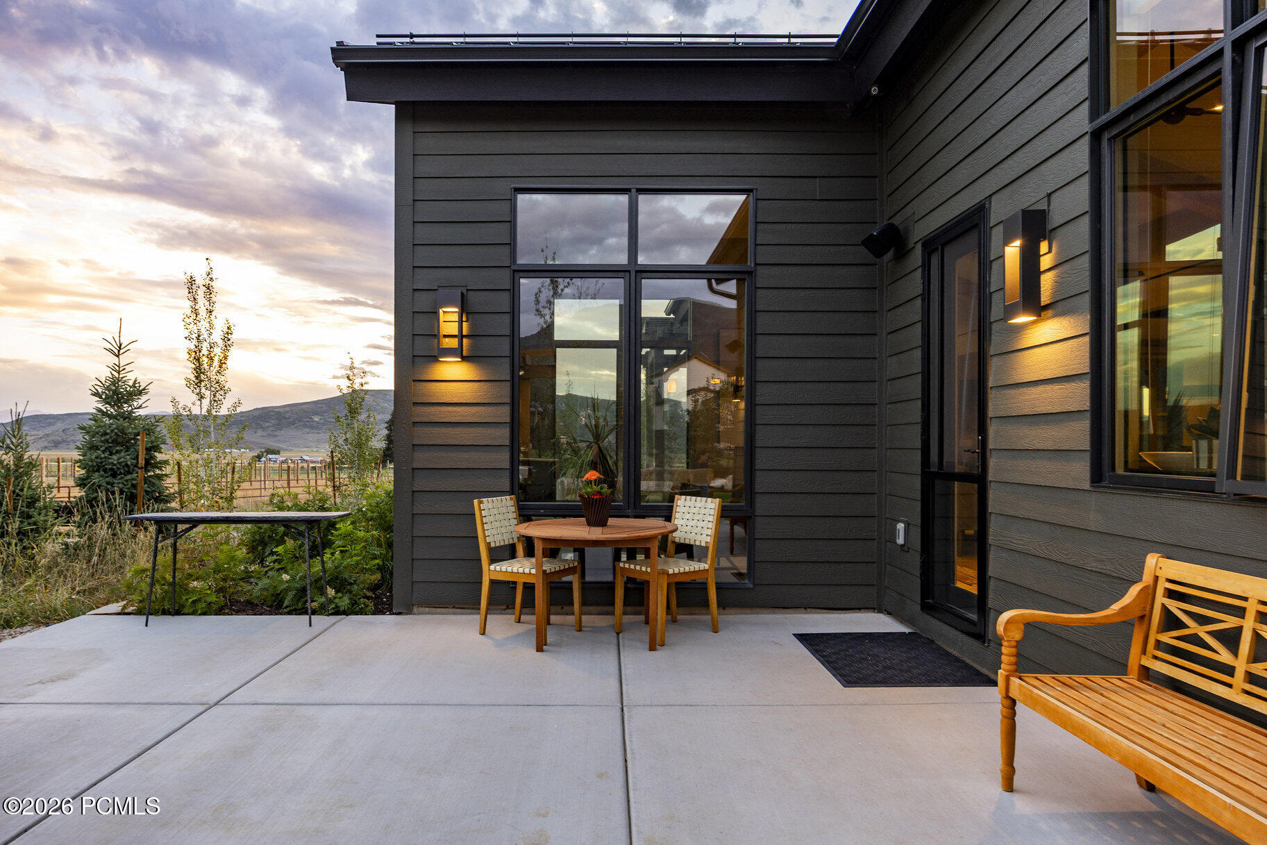 307 W Lazy Acres Lane