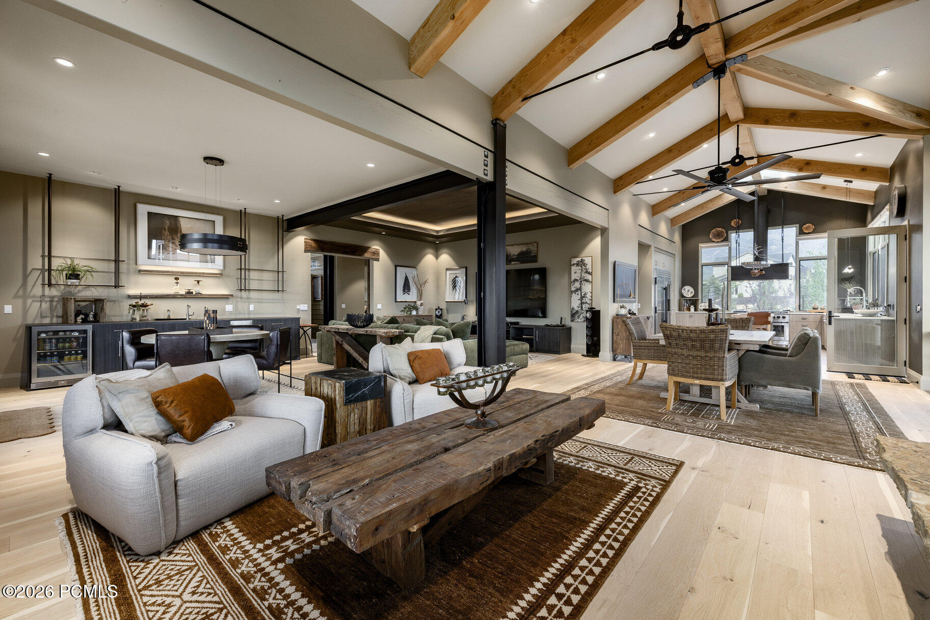 307 W Lazy Acres Lane