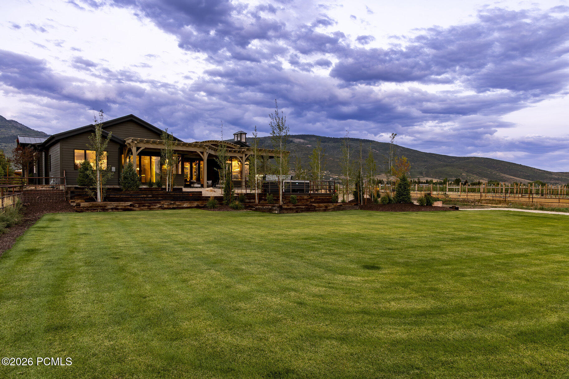 307 W Lazy Acres Lane
