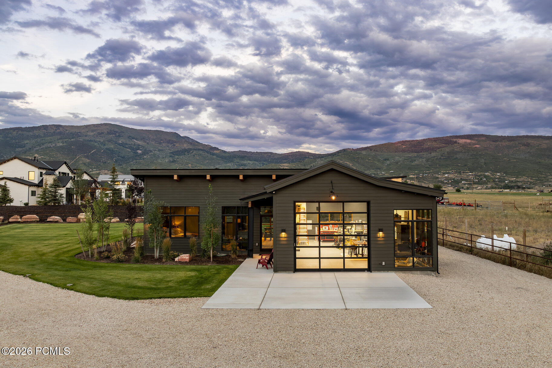 307 W Lazy Acres Lane