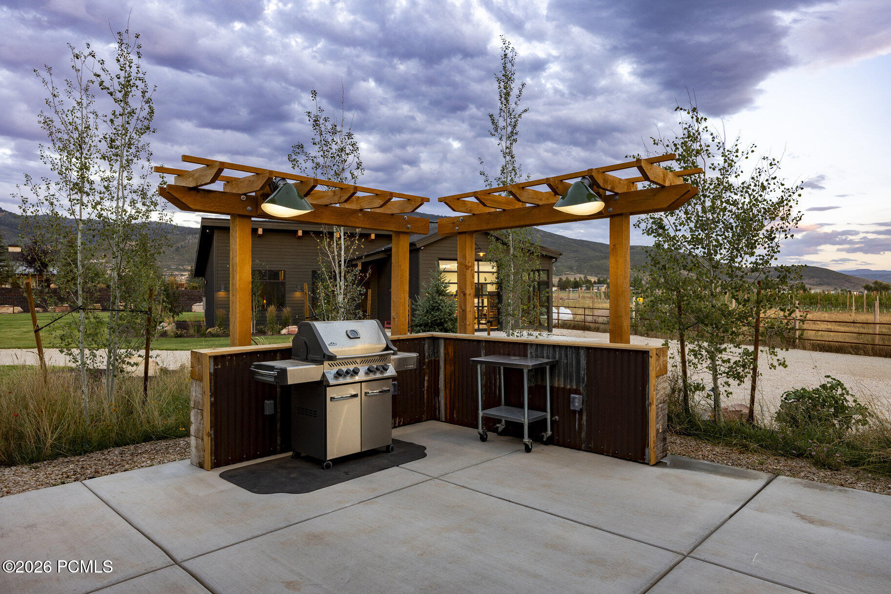 307 W Lazy Acres Lane