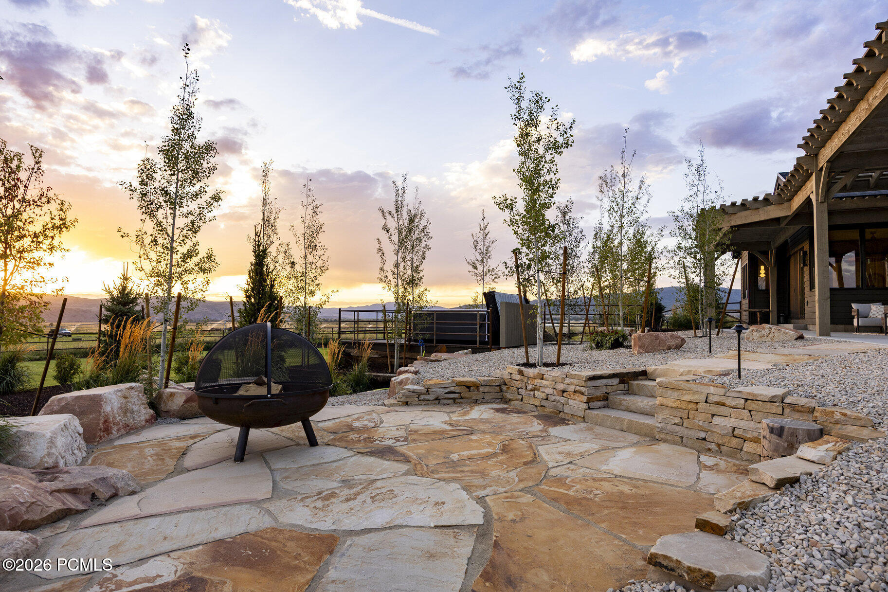 307 W Lazy Acres Lane