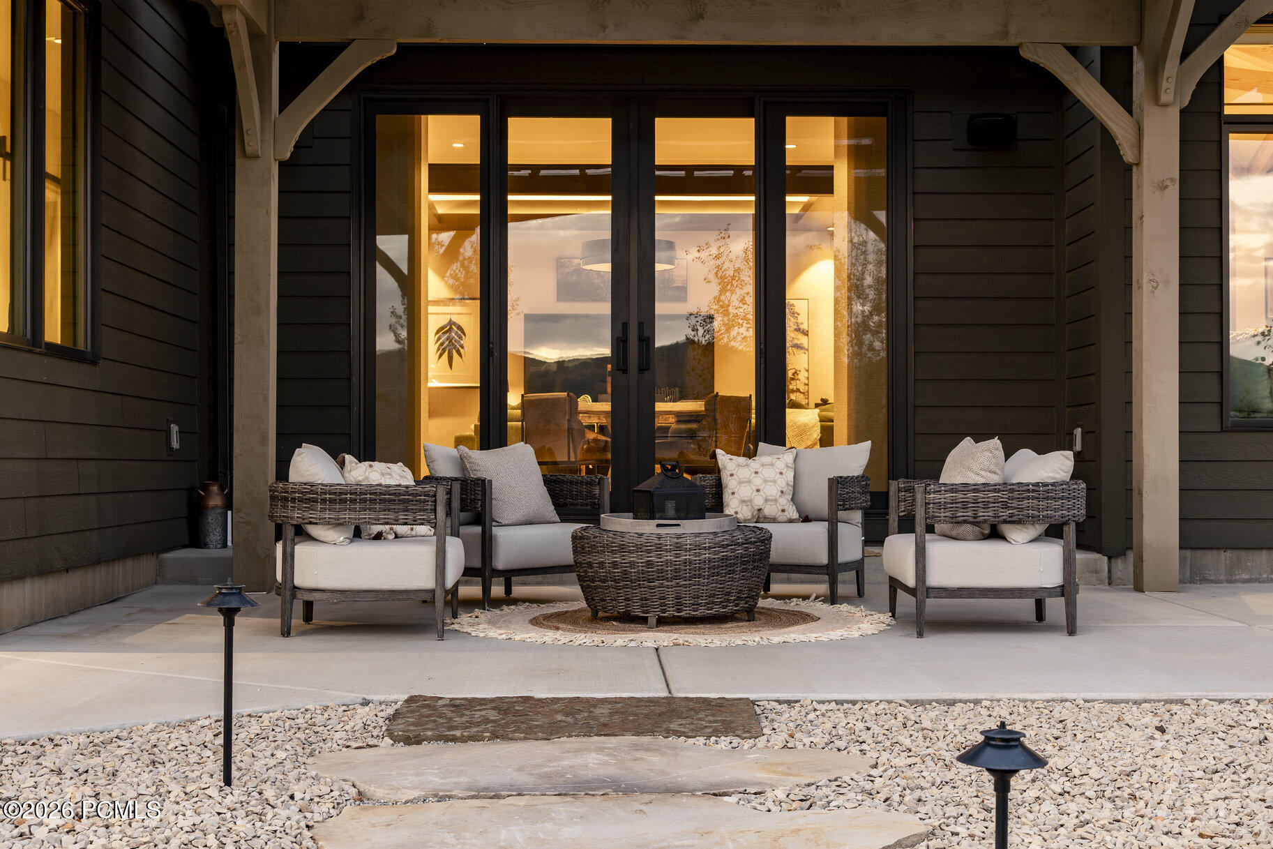 307 W Lazy Acres Lane