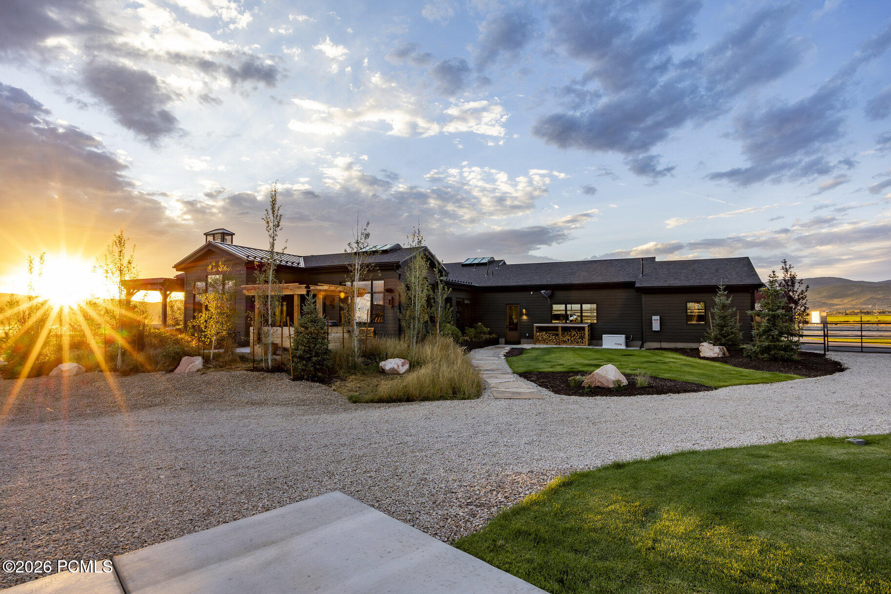 307 W Lazy Acres Lane