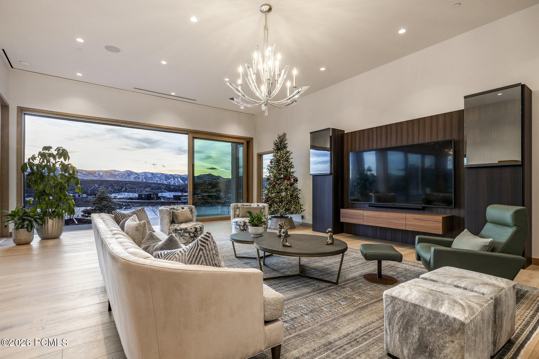 5857 Golf Club Link