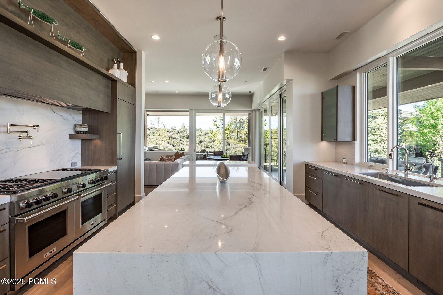 2647 E Silver Berry Court