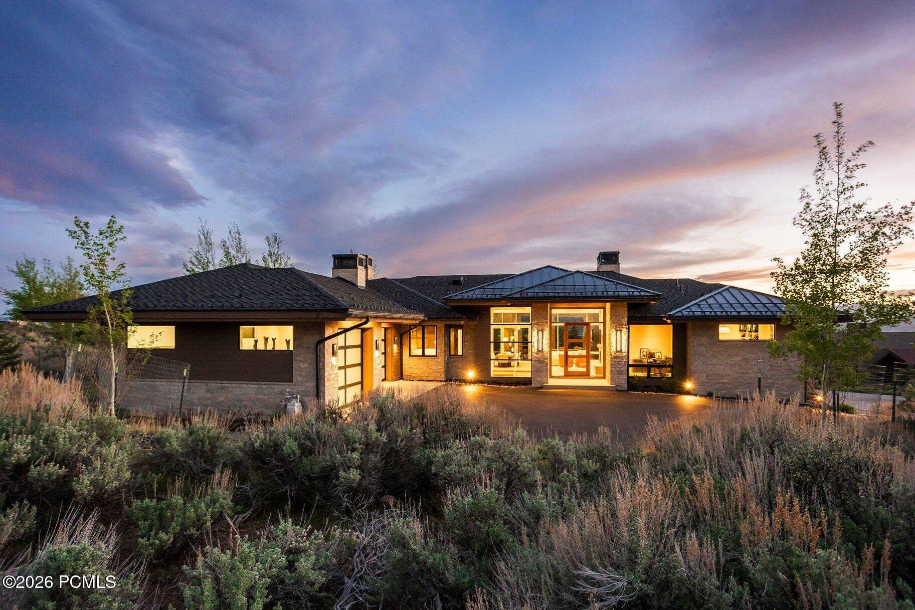 2647 E Silver Berry Court