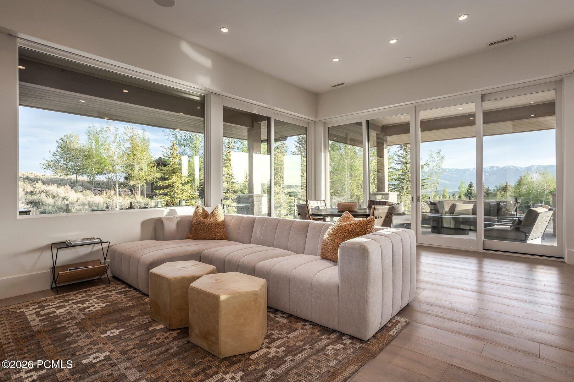 2647 E Silver Berry Court