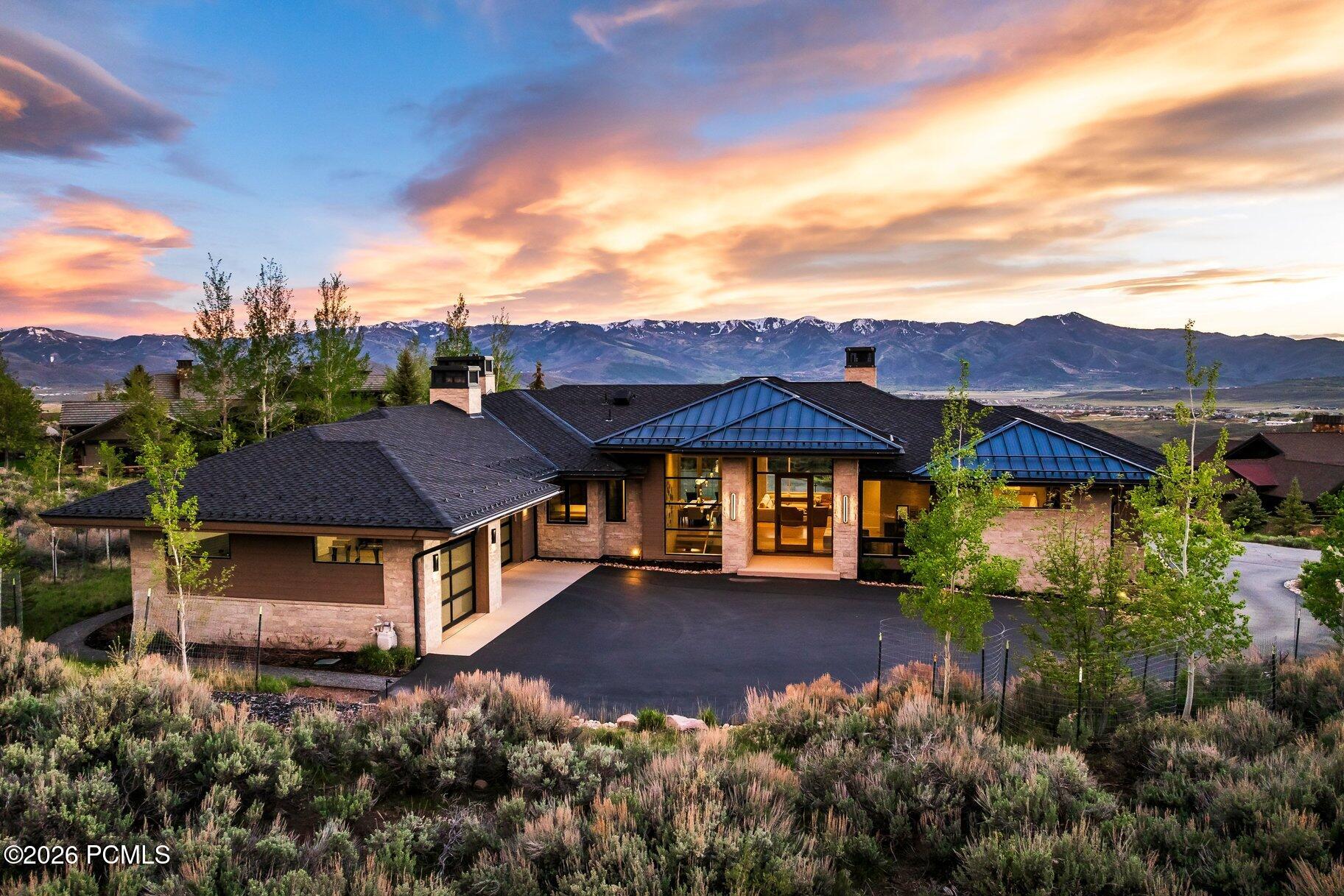 2647 E Silver Berry Court