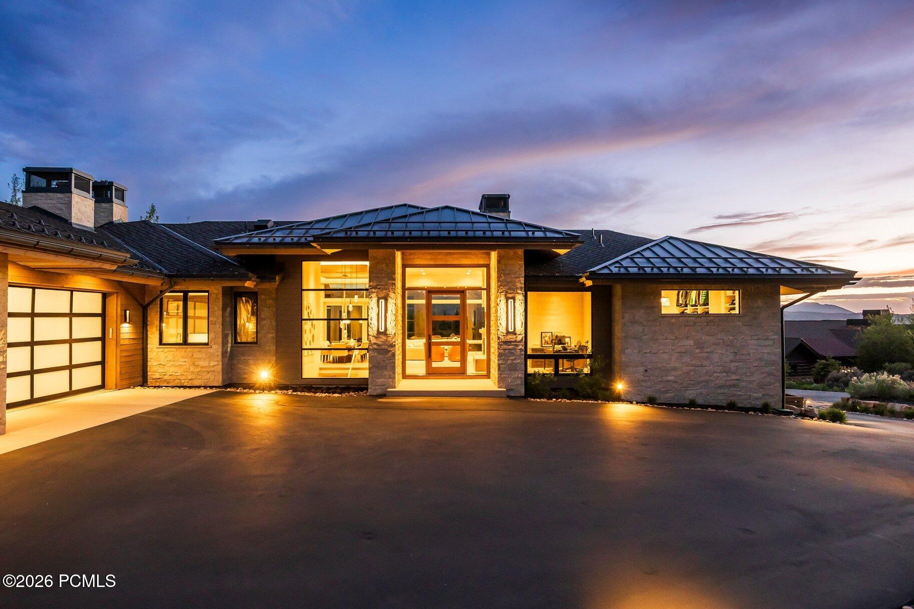 2647 E Silver Berry Court