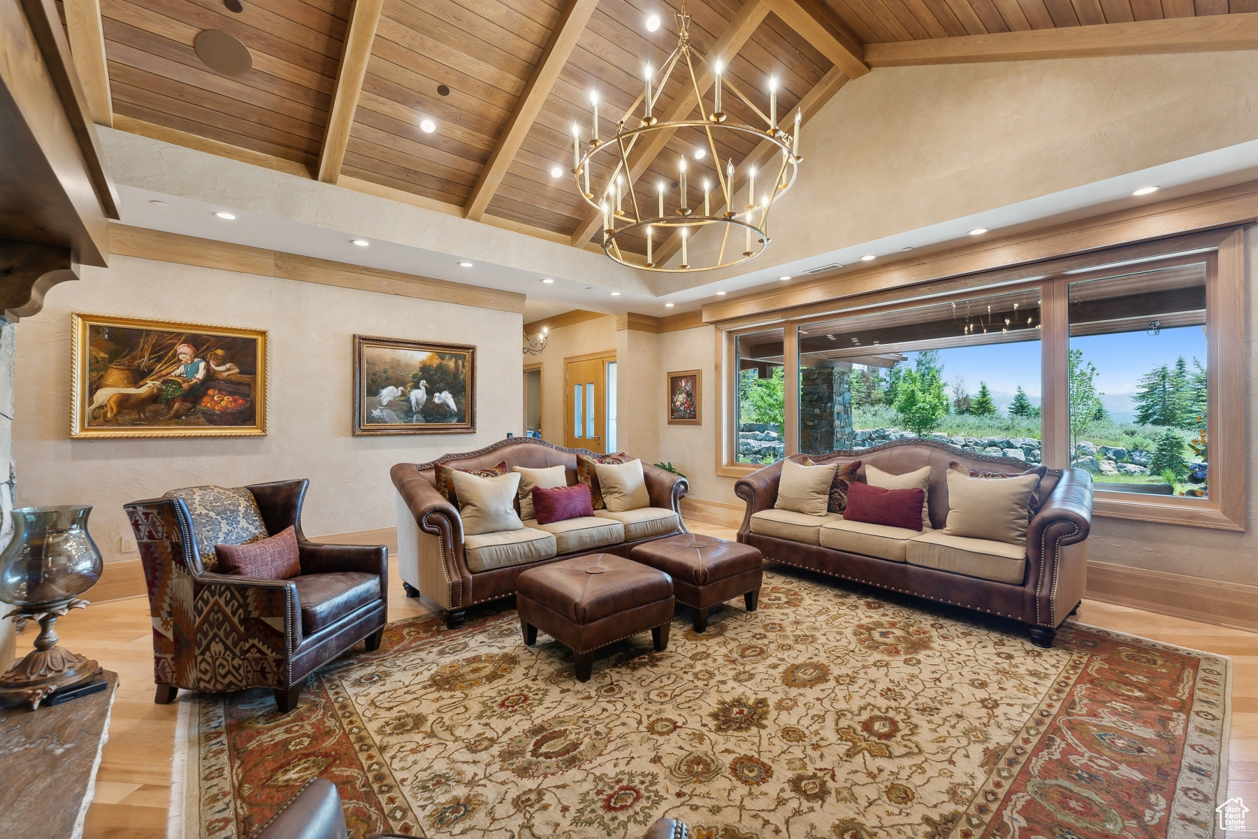 8011 N WEST HILLS TRL