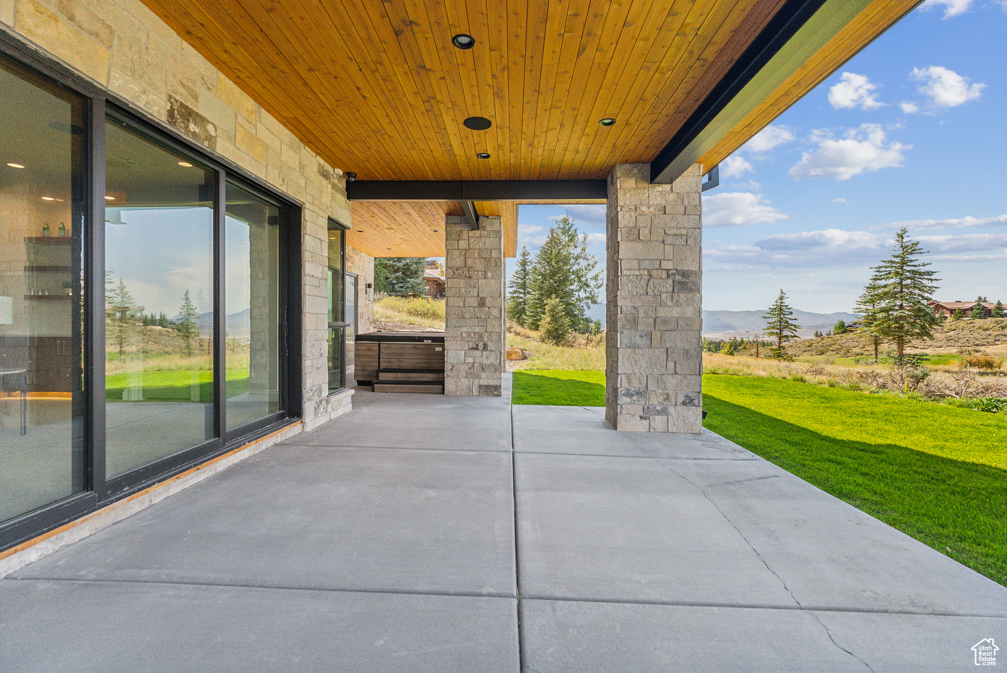 3191 E WESTVIEW TRL #28
