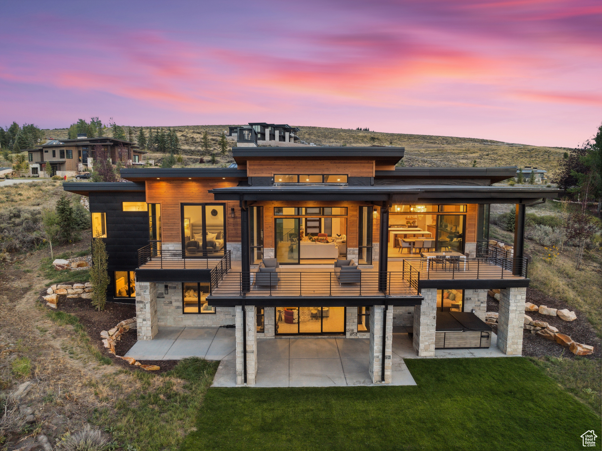 3191 E WESTVIEW TRL #28