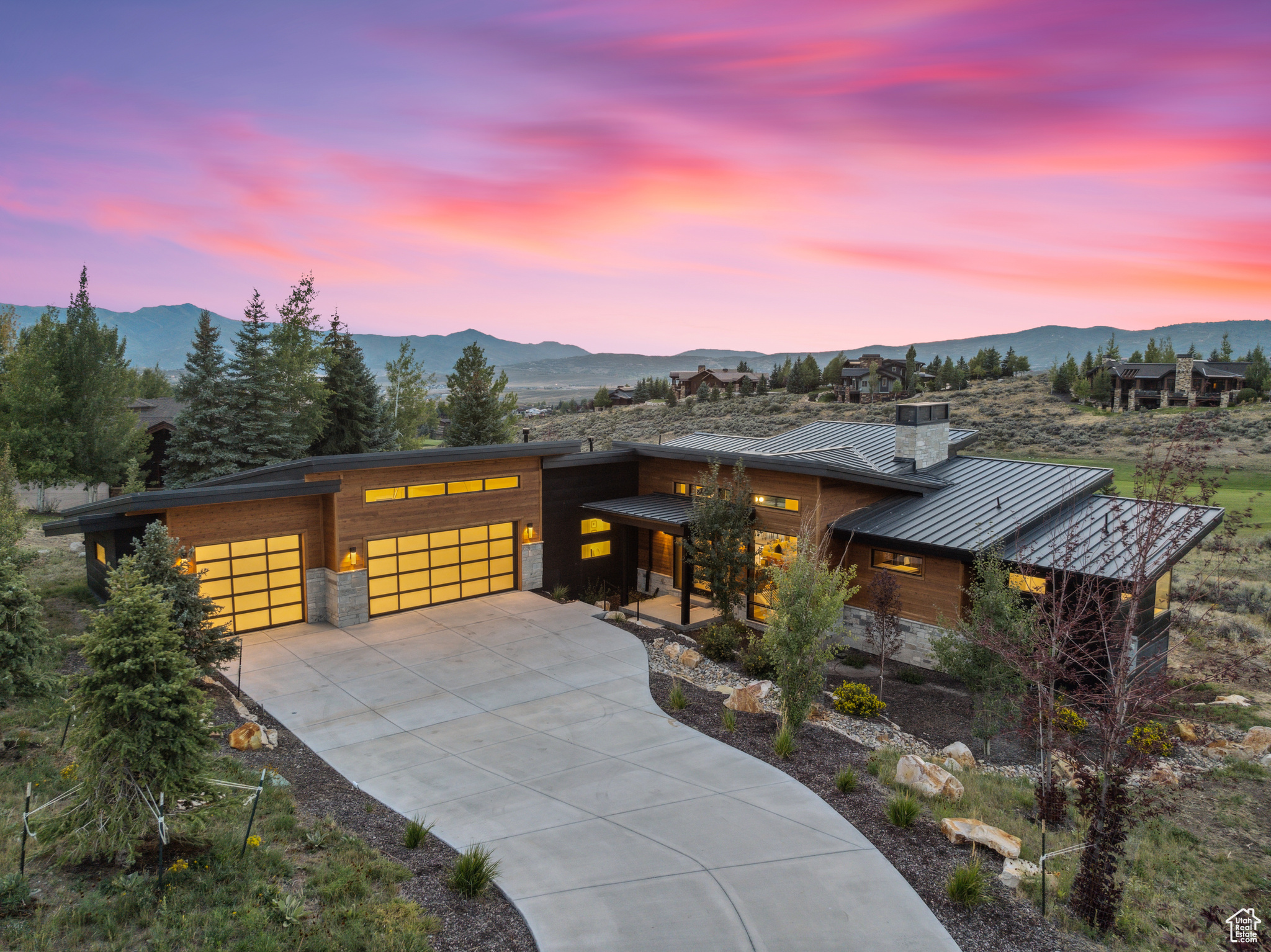 3191 E WESTVIEW TRL #28