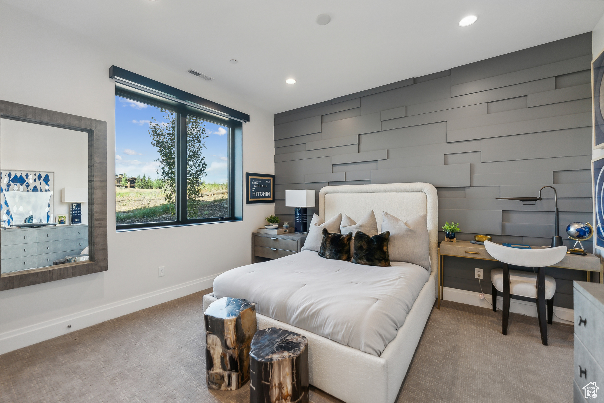 3191 E WESTVIEW TRL #28