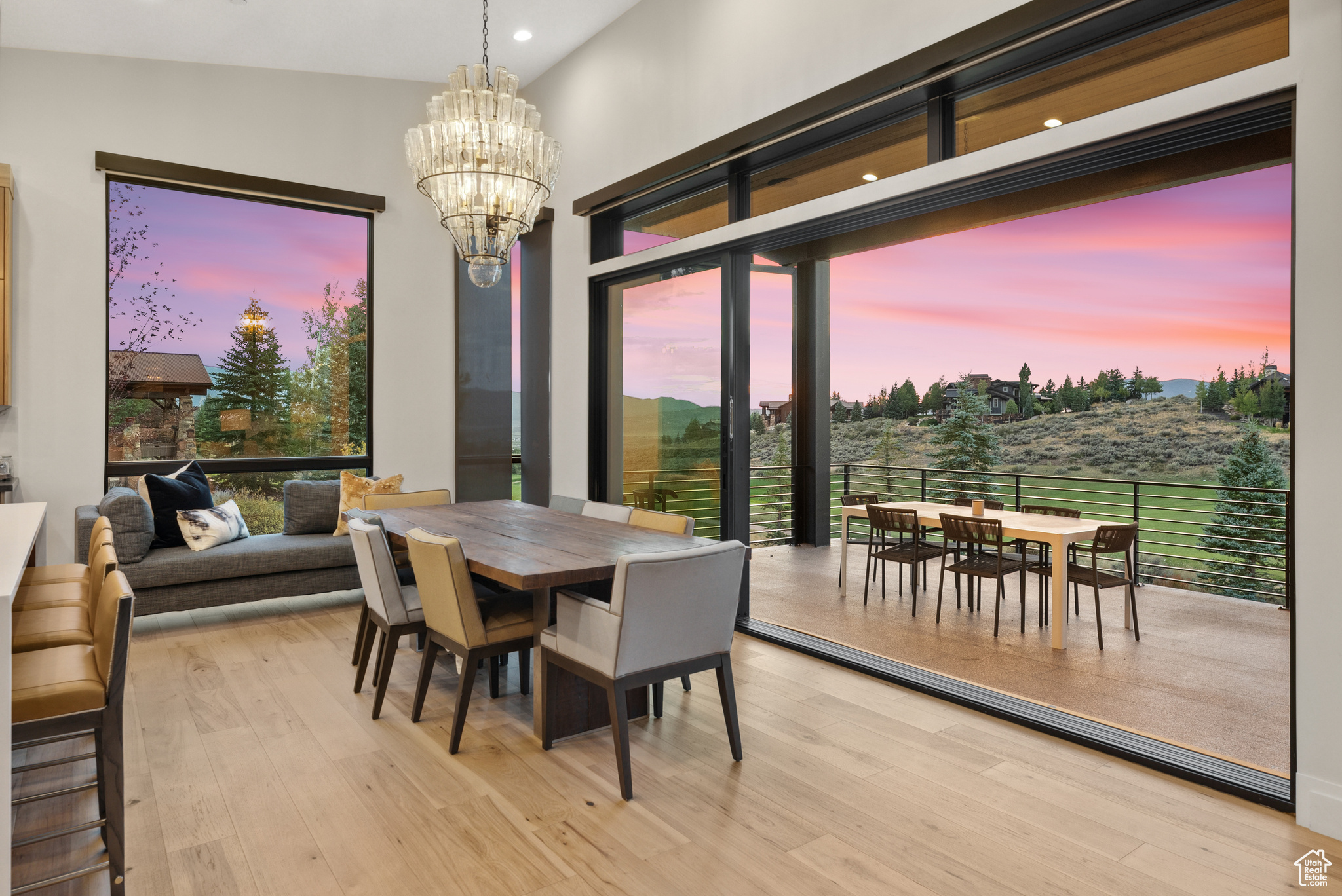 3191 E WESTVIEW TRL #28
