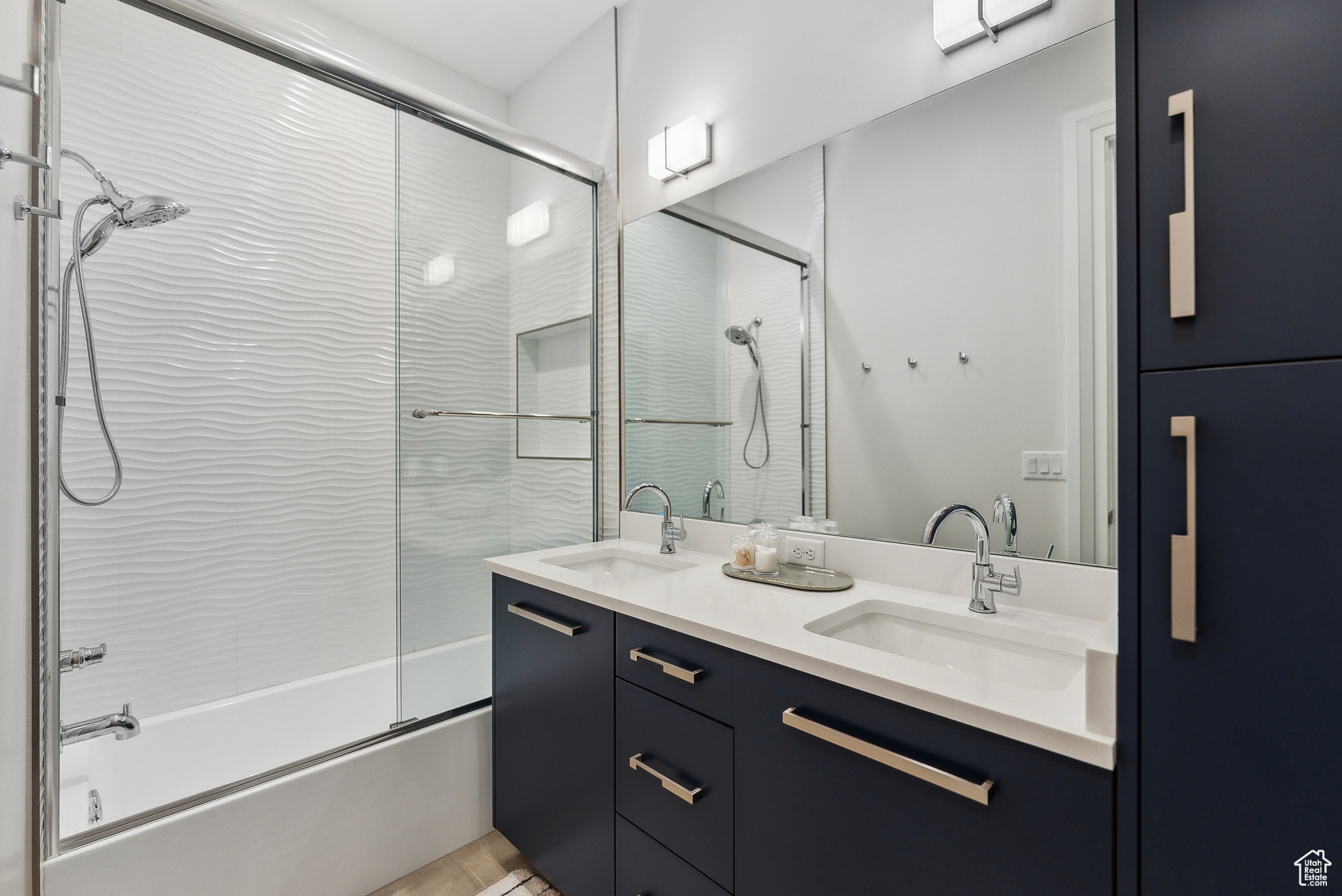 3191 E WESTVIEW TRL #28