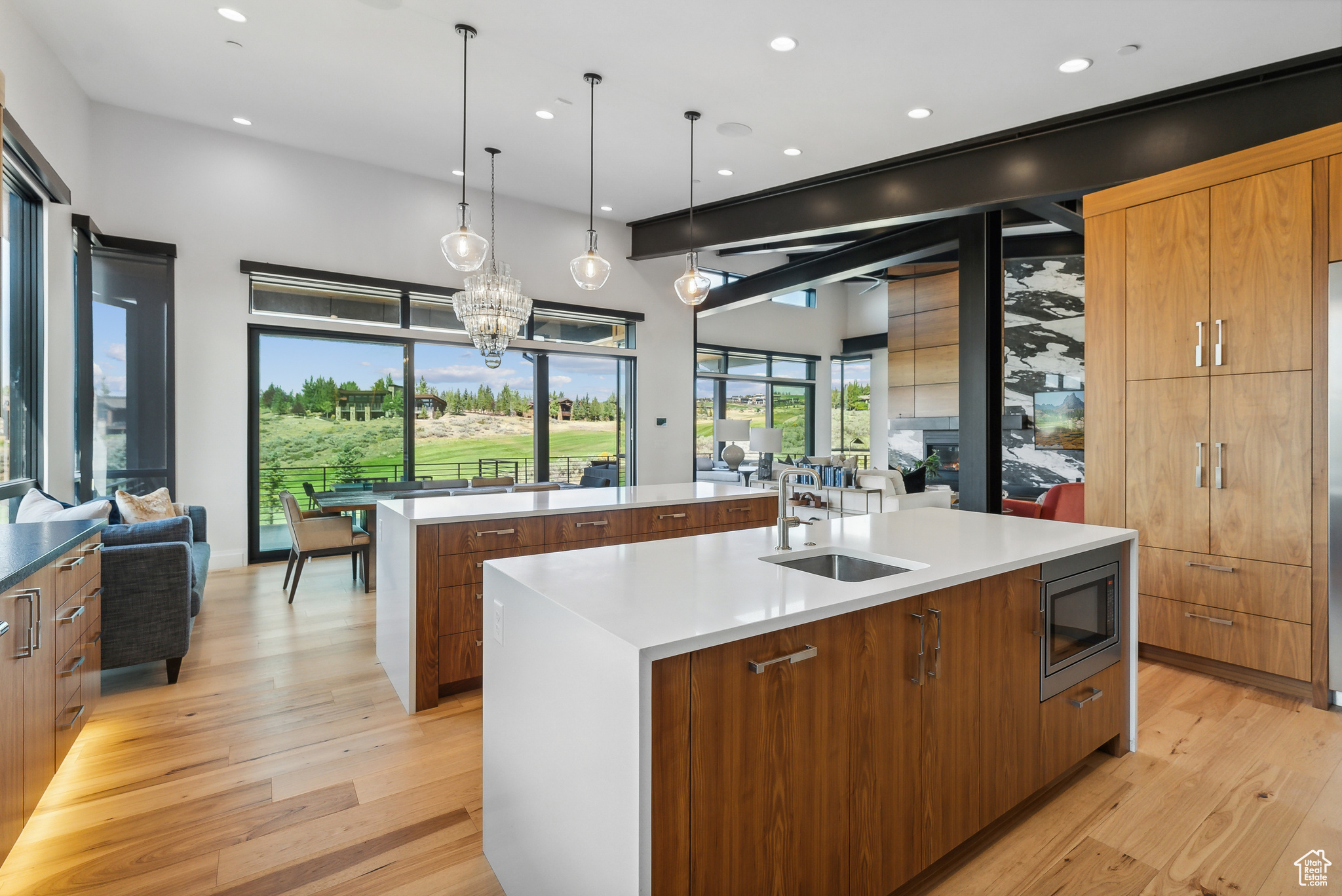 3191 E WESTVIEW TRL #28