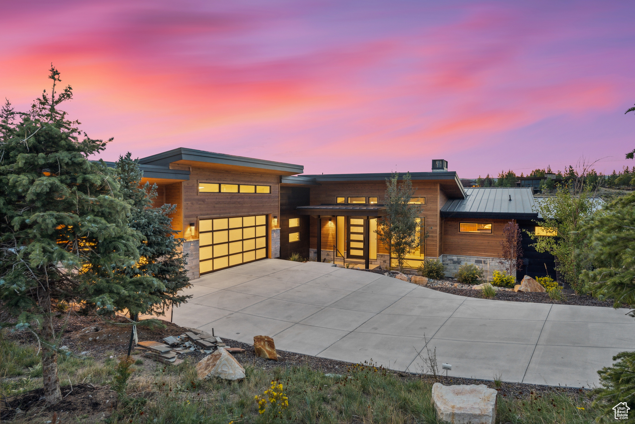 3191 E WESTVIEW TRL #28