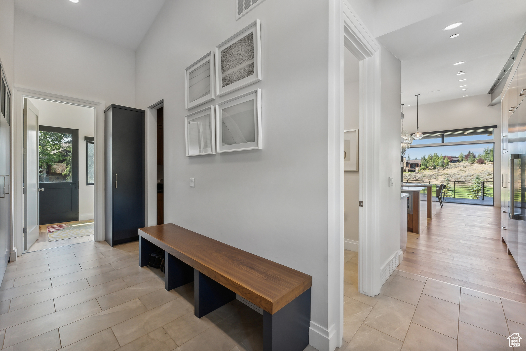 3191 E WESTVIEW TRL #28