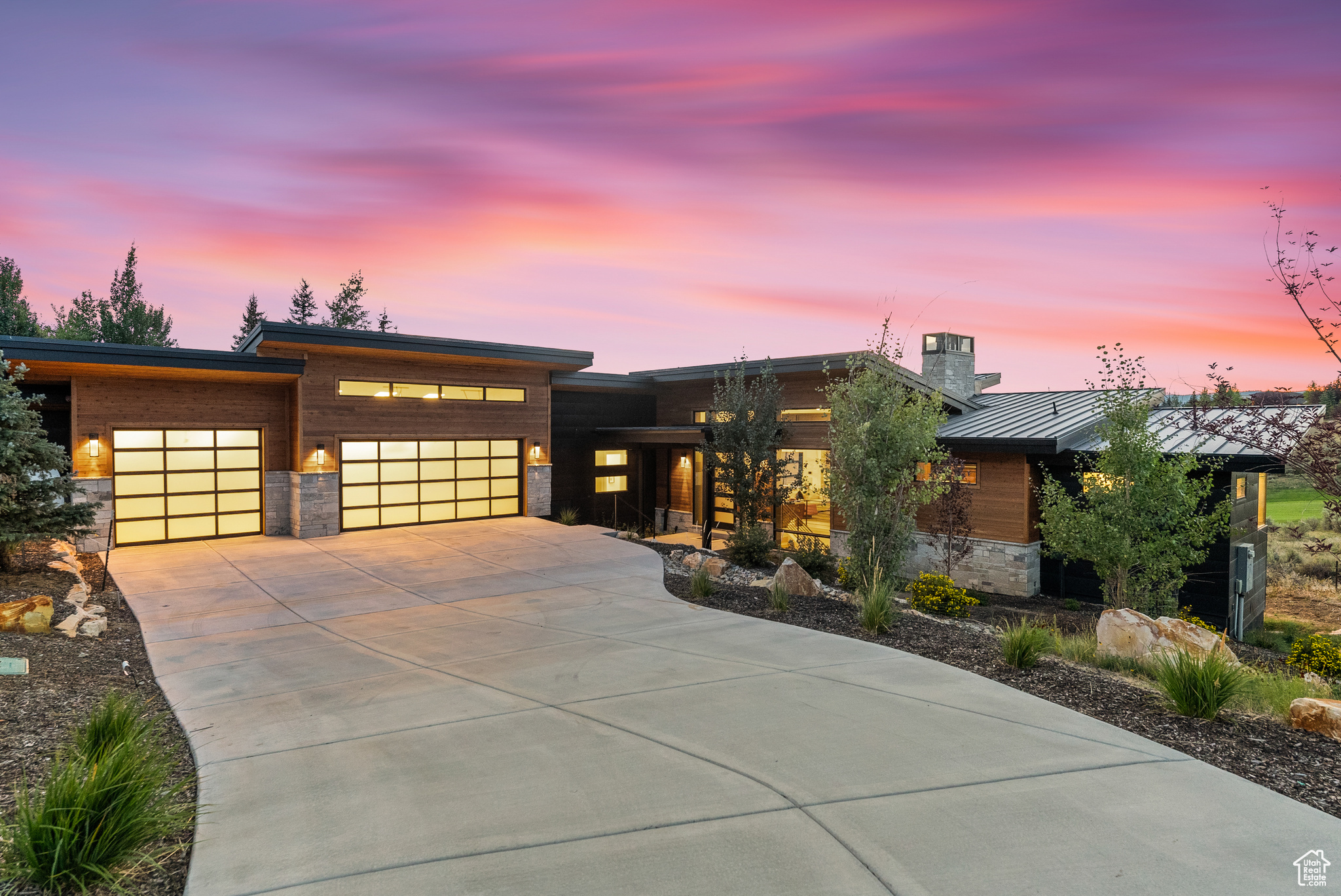 3191 E WESTVIEW TRL #28