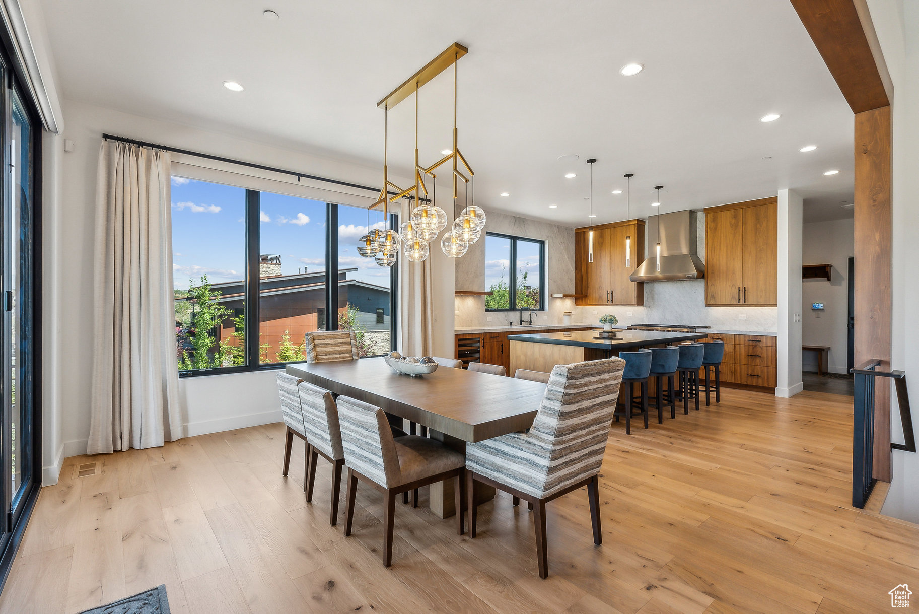 6731 GOLDEN BEAR LOOP