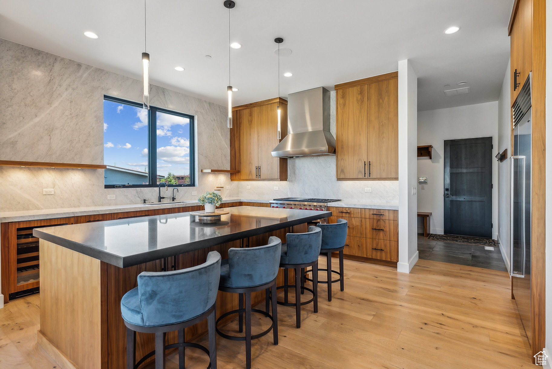 6731 GOLDEN BEAR LOOP