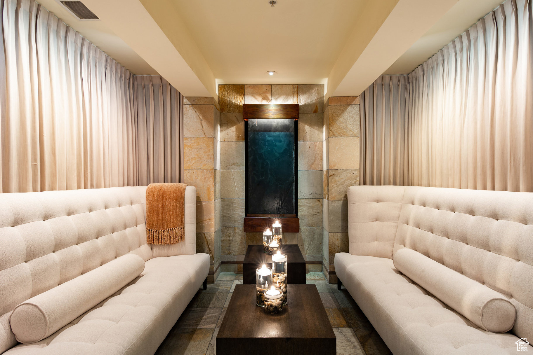 6731 GOLDEN BEAR LOOP