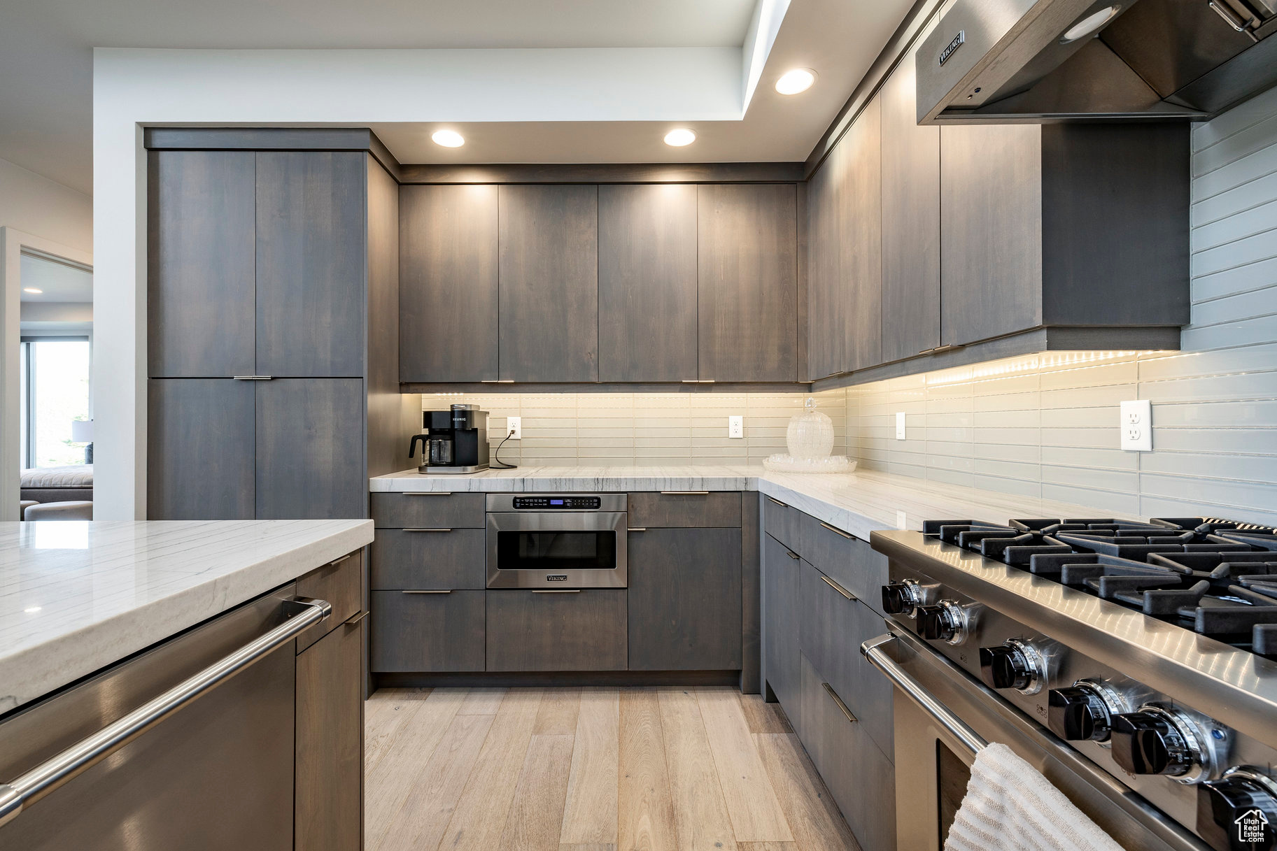 6836 GOLDEN BEAR LOOP