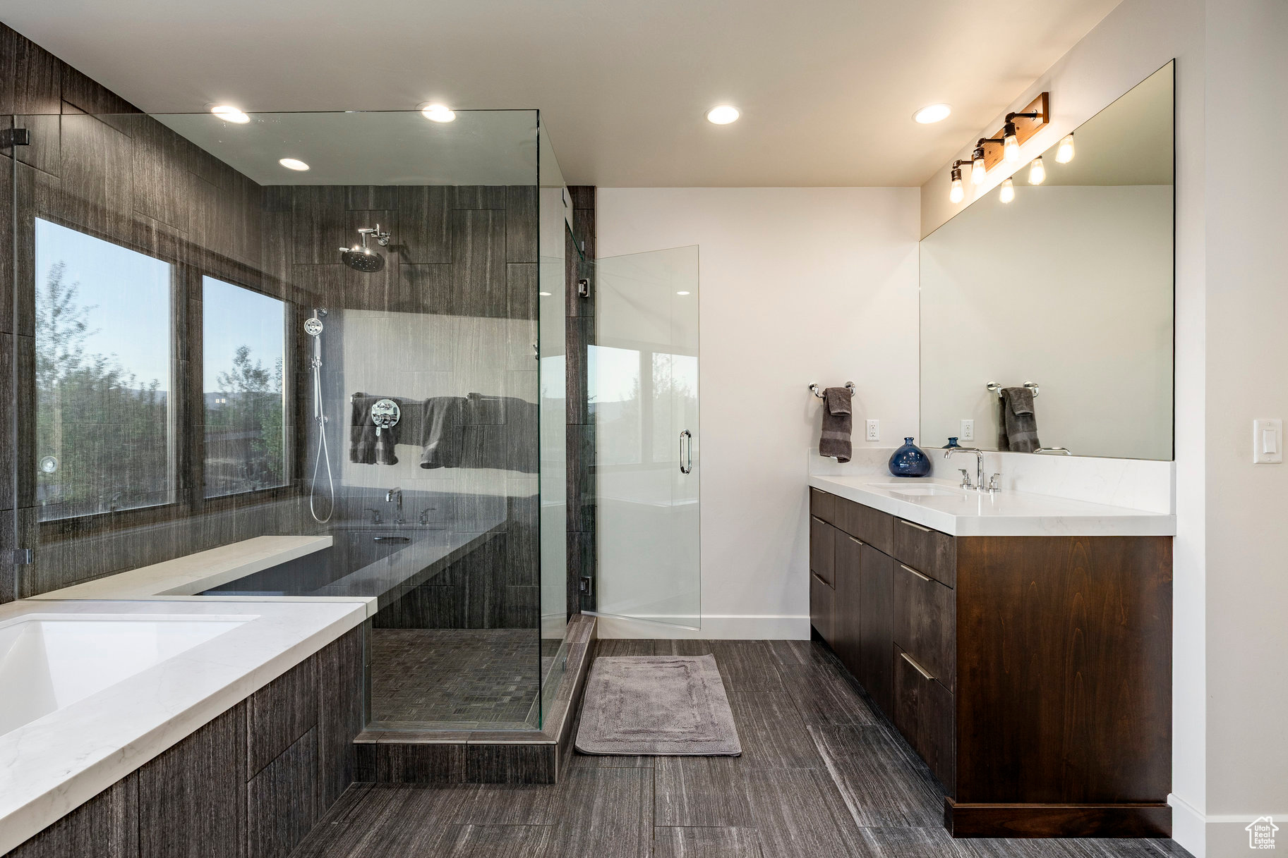 6836 GOLDEN BEAR LOOP