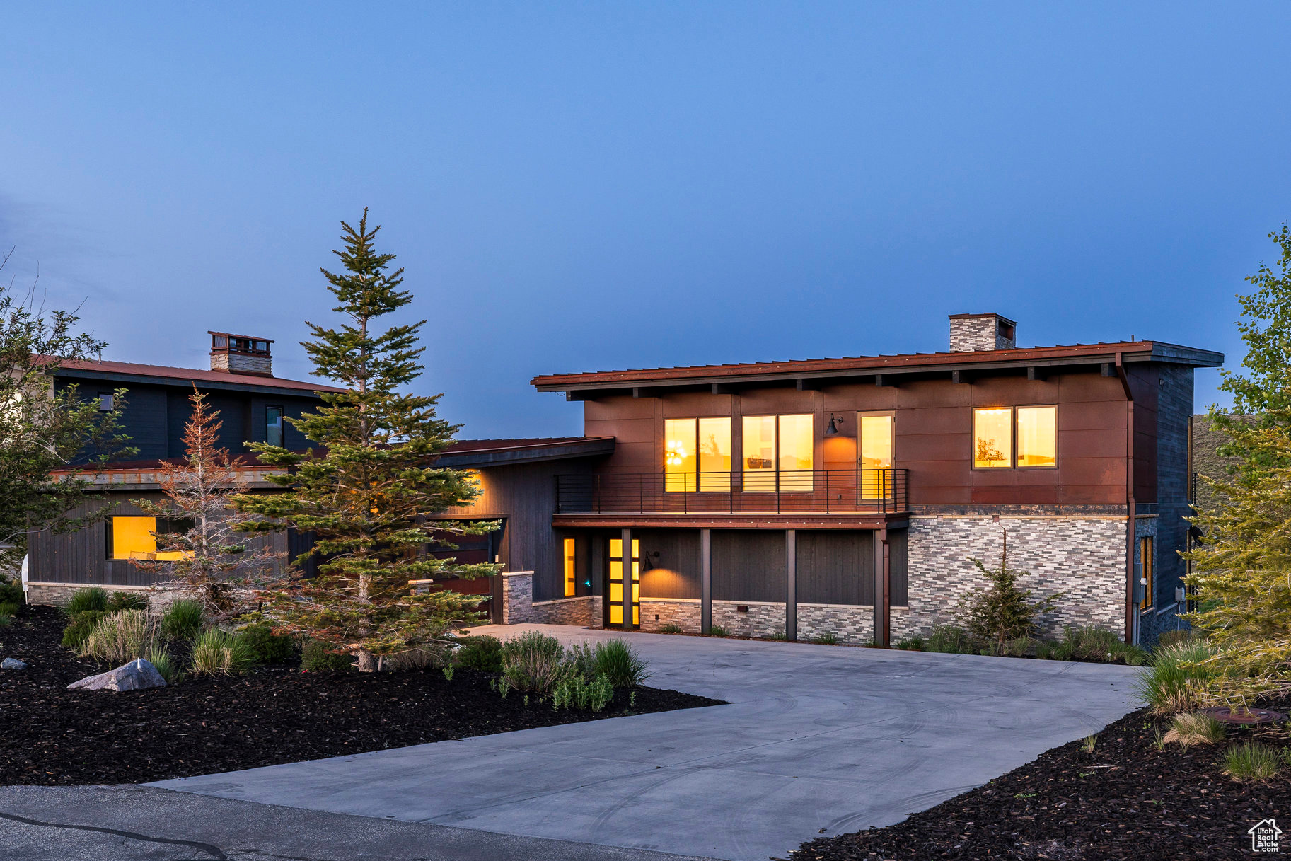 6836 GOLDEN BEAR LOOP