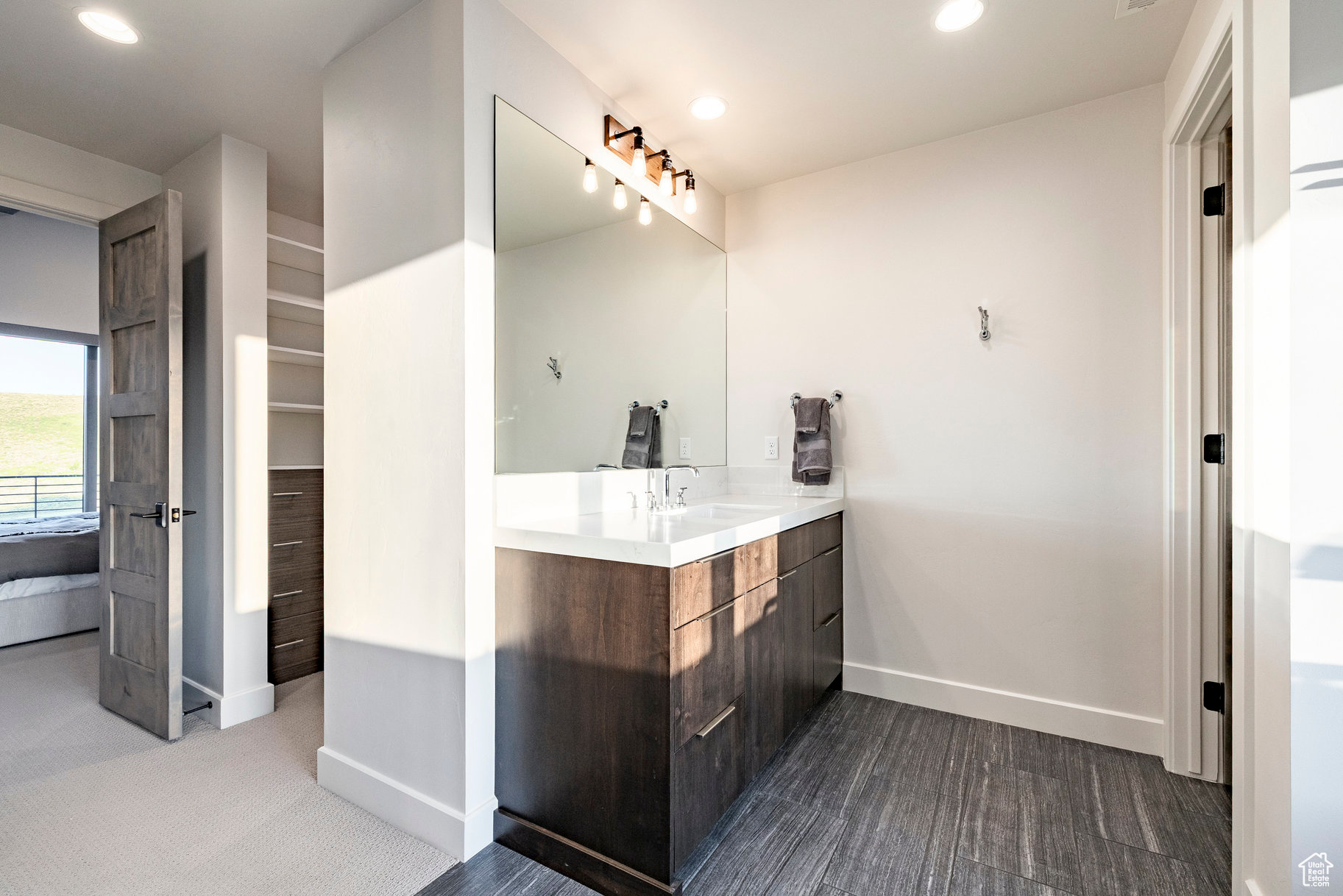 6836 GOLDEN BEAR LOOP