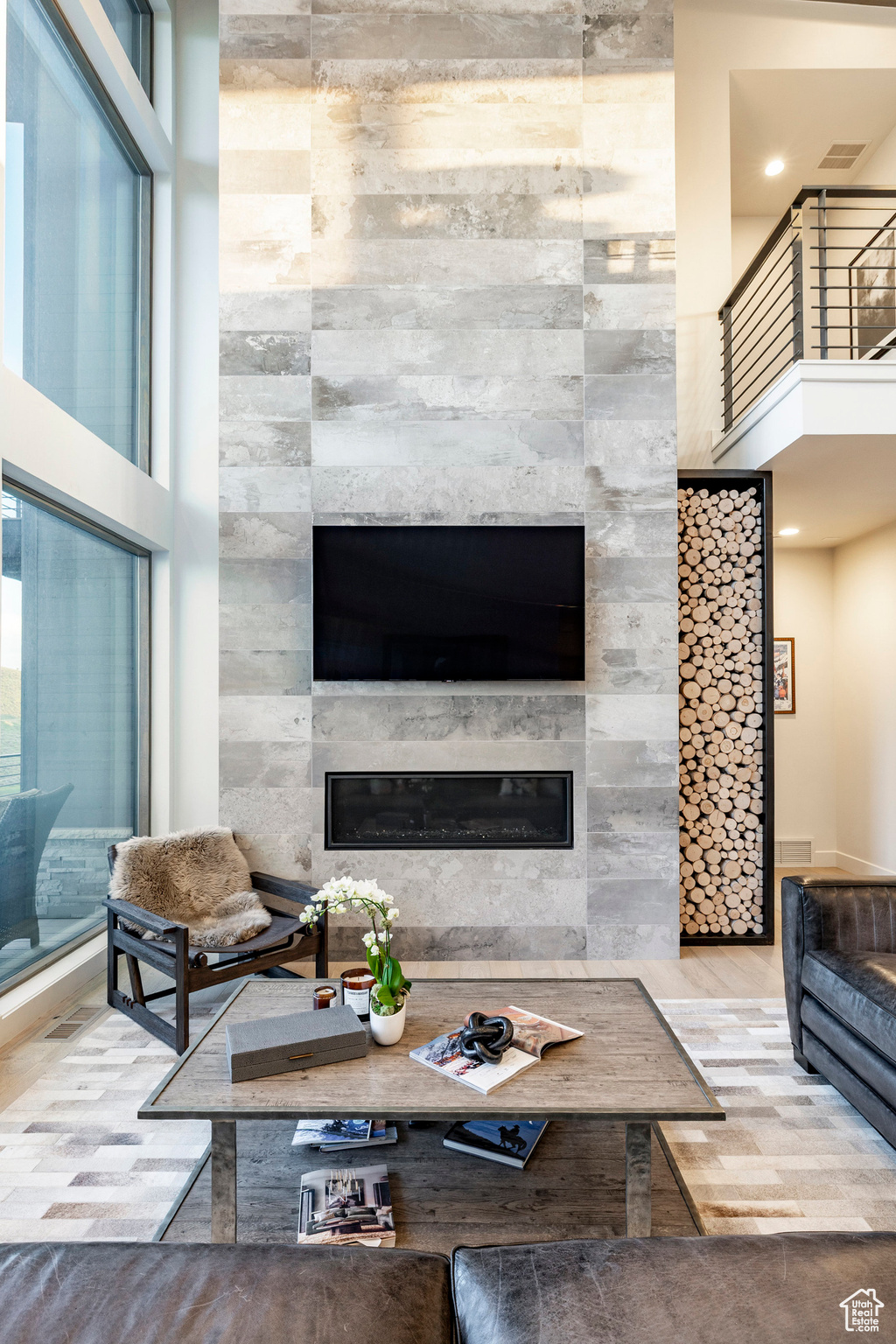 6836 GOLDEN BEAR LOOP