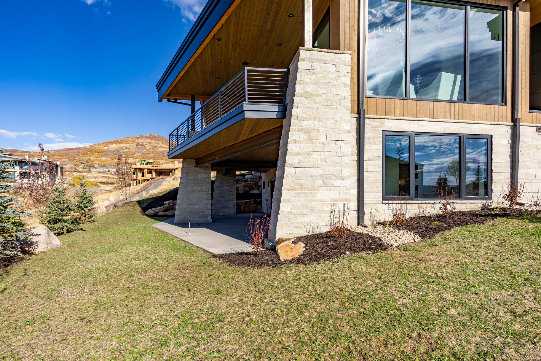 1717 W CENTAUR CT